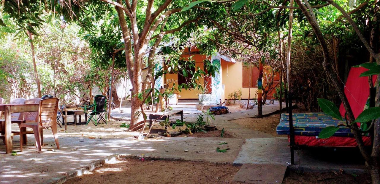 Little Bay Arugam Bay Exterior foto